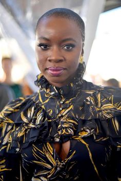 Afro Looks, Nubian Women, Bald Hairstyles, Hairstyles Afro, Celebrities Hairstyles, Uzo Aduba, Shaved Heads