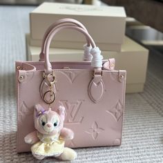 L1:1 Replica Bags  Measurement: 25 x 20 cm / 9.8 x 7.9 inches   This Product Is Of The Best Quality.  The Production Time Is 3-5 Working Days.  Includes Box, Dust Bag, Care Manual, Booklet, Card, Bill Of Sale… Luxury Pink Bag For Daily Use, Luxury Pink Shoulder Bag With Top Carry Handle, Luxury Pink Shoulder Bag For Shopping, Pink Rectangular Bag, Designer Pink Top Handle Shoulder Bag, Luxury Pink Shoulder Bag With Double Handle, Designer Pink Shoulder Bag For Shopping, Pink Rectangular Shoulder Bag With Branded Hardware, Pink Rectangular Bag With Branded Hardware