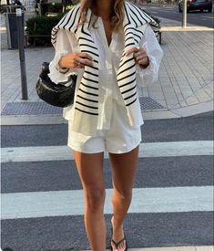 Hamptons Outfit, Chique Outfit, Europe Outfits, Outfit Chic, Paris Outfits, Mode Casual, Looks Street Style, Stockholm Fashion, Mode Inspo