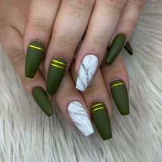 Green And Marble Nails, Matte Green Nails With Gold, Army Green Nails, Green Marble Nails, Matte Green Nails, Gold Taps, Coffin Nails Matte, Marble Nail, Green Nail Designs