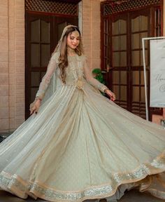 Hunaina Rasool Wedding, Nikkah Dress Pakistani Simple, Simple Nikah Outfit, Hunaina Rasool, Shadi Ideas, Nikkah Brides, Garara Dress, Coldplay Wallpaper, Nikkah Outfit