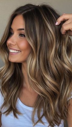 Low Maintenance Blonde Balayage With Money Piece, Caramel Balayage With Money Piece, Mousy Blonde, Caramel Balayage Blonde, Hair Color Makeover, Fall Bronde Balayage, Low Maintenance Balayage, Caramel Bronde, Pecan Sandie