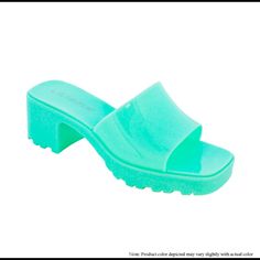 Only Comes In Whole Sizes, Suggest Ordering Up Trendy Summer Clogs For Party, Trendy Summer Party Clogs, Casual Party Clogs For Spring, Spring Party Casual Clogs, Casual Plastic Clogs For Spring, Casual Plastic Jelly Sandals, Plastic Clogs For Summer Beach Wear, Summer Beach Plastic Clogs, Plastic Clogs For Beach And Summer