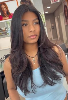 Cute Hair Cuts For Girls Straight, Long Face Frame Layers, Face Trimming Layers, Long Layered Haircuts With Face Framing Straight Hair, Long Hair Face Frame, Haïr Cut Long Layers, Three Layer Haircut, Brown Hair Layers Medium Face Framing, Haircut Inspo Long Layered