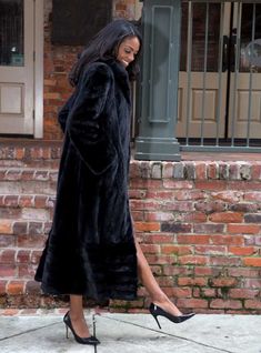 This fabulous full length mink fur coat has all the bells and whistles! It features a swing bottom creating a flattering fit, a unique design that is sure to draw some compliments, and a the option to add a fashionable mink fur cape that can be worn with or without the coat! This coat truly is timeless and versatile, making it one of our bestsellers! This style is sometimes custom-made, please allow approximately 2-6 weeks for delivery. For questions or rush orders, please use our chat or call 3 Mink Coats Outfit, Chinchilla Fur, Fur Cape, Fur Coat Vintage, Mink Coat, Mink Fur Coat, Fur Blanket, Vintage Fur, Fur Coats