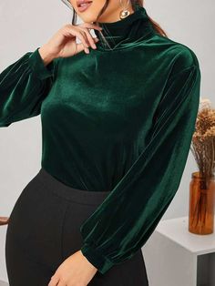 Velvet Tops Outfit, Velvet Top Designs, Green Velvet Top, Girls Fashion Tops, Velvet Top Long Sleeve, Blouse Designs High Neck, Velvet Dress Designs, Women Blouses Fashion, Fashion Sketches Dresses