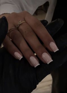 Elegant Nail Inspiration, Trendy Nails For Summer 2024, Russian Square Nails, Plain White Square Nails, Square Gel X Nails Medium, Square Nail Aesthetic, Simple And Classy Nails, Nail Inspired Simple, Mafia Wife Nails