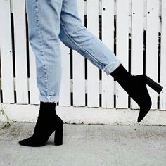 Sock Boots Outfit, Heels Boots Outfit, Heel Accessories, Black Combat Boots, Tony Bianco, Modieuze Outfits, Mode Inspiration, Boots Outfit