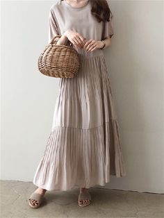 Plain Dress Casual, Casual Short Sleeve Dress, Linen Fashion, Cotton Linen Dresses, Khaki Dress, Pleated Midi Dress, Long Shirt Dress, Short Sleeve Dress, Types Of Dresses