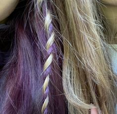 purple hair blonde hair besties duo beat friends hair inspo hair swirl Blonde And Ginger Duo, Blonde And Black Hair Duo, Purple Hair Blonde, Blonde And Blue Hair, Noelle Holiday, Courtney Whitmore, Beat Friends, Weird Girl, Blonde Girlfriend