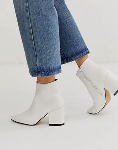 Ankle Boots With Jeans, White Leather Boots, Bota Over, Red Bottom Shoes, White Ankle Boots, Asos Shoes, Trending Boots, Patent Shoes, Best Running Shoes