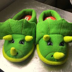 Dearfoams Dinosaur Triceratops Slip On Slippers Sz 11-12 Youth Euc Likely Never Used Slightly Lower At The Back For Easy Slip On Super Padded And Comfy Fast Shipping! Dinosaur Slippers, Dinosaur Triceratops, Slip On Slippers, Dinosaur Kids, My Son, Green And Orange, When He, Green Yellow, Kid Shoes