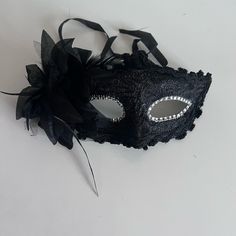 Sexy Masquerade Mask Black With White/Silver Rhinestones New With Tags Elastic Adjustable For Custom Comfort Open To Offers Prom Dresses For Masquerade, Black Tulle Mask, Black Swan Masquerade Mask, Dark Masquerade Mask, Black Masquerade Mask Aesthetic, Elegant Masquerade Mask For Party, Elegant Fitted Masquerade Mask For Party, Midnight Masquerade Prom, Black And White Masquerade Mask