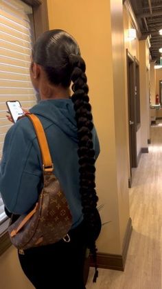 Sleek Braided Ponytail, Slicked Back Ponytail, Braided Ponytail Hairstyles, Pretty Braided Hairstyles, Slick Hairstyles, Hair Ponytail Styles, Penteado Cabelo Curto