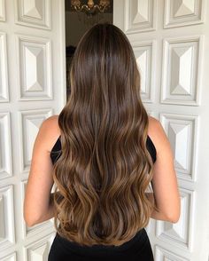 Hair Color Caramel, Hair Styler, Brown Blonde Hair, Hair Stylist Life, Hair Color Balayage, Hair Inspiration Color