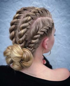 Lob Curly Hair, Razored Haircuts, Wedding Braids, Ombre Hair Color, Ombre Hair, Trendy Hairstyles