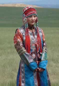 Kamala, Fourth Sister of the Khan. Mongolian Clothing, Bike Adventure, Turkish Clothing, Costumes Around The World, Genghis Khan, Inner Mongolia, Folk Dresses, Traditional Attire, Traditional Fashion