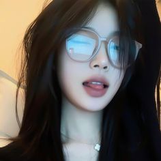 𝒇𝒐𝒍𝒍𝒐𝒘 𝒎𝒆 🍒｡･ﾟ♡ﾟ･｡🍓｡･ﾟ♡ﾟ･｡ Kore Ulzzang, Korean Photo, Uzzlang Girl, Girls With Glasses, Cute Selfie Ideas, Pretty Selfies, Cute Makeup, Girl Icons