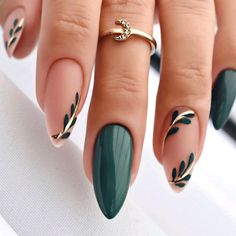 These Are Gorgeous Green Leaf Nails That Give Your Hands A Look Of Well Manicured Nails For Half The Price And Half The Time At The Salon. These Are Reusable And Long Lasting, For A Last Minute Event Or A Much Needed New Look With Out Breaking The Bank. They Can Be Removed, Re Applied, Painted And Even Reshaped For Full Customization. Comes With 24 Nails Sizes: Average, Petite And Large. Kutek Disney, Valentine Nails, Colorful Nails, Green Nail, Her Nails, Orange Nails, Stick On Nails, Prom Nails, Nail Arts