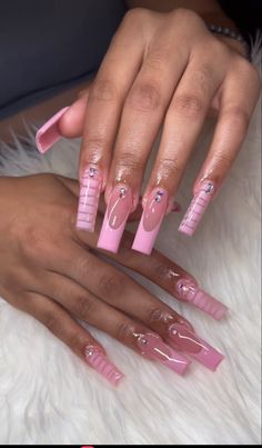 Long Nail Pink Designs, Long French Tips With Design, Long Square Acrylic Nails Designs Pink, Extra Pink Nails, Medium Long Nails Ideas, Acrylic Nail Christmas, Medium Baddie Nails, Baddie Pink Nails, Baddie Nail Art Designs