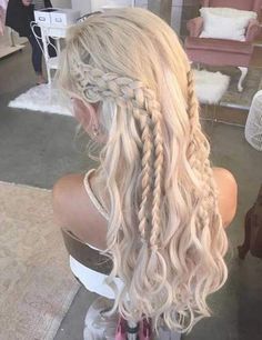 Long White Hairstyles For Women, Snow Queen Hairstyles, Hunger Games Inspired Hairstyles, Midevil Braided Hairstyles, Valyrian Hairstyle, Targeryan Hair, Cute Hairstyles Prom, Avatar Hairstyles Pandora, Braided White Hair