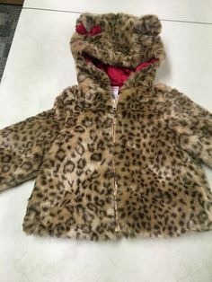 YOU ARE PURCHASING THE ADORABLE LEOPARD FAUX FUR KITTY JACKET FROM GYMBOREE IN GIRLS SIZE 12-18 MONTHS. LIKE NEW CONDITION AND ADORABLE!! Powered by eBay Turbo Lister Hoodie Ears, Cheetah Jacket, Hello Kitty Hoodie, Leopard Costume, Leopard Baby, Girly Tops, Leopard Hoodie, Fur Top, Baby Leopard