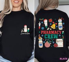 Personalized Pharmacy Crew Shirt, Christmas Pharmacy Technician Shirt, Pharmacy Crew Shirt, Matching Pharmacy Student Shirt, Xmas Tee PRI35 PRODUCT FEATURES: 🔻 SWEATSHIRT: Design printed on Unisex Gildan 18000 Crewneck Sweatshirt. This sweatshirt feels soft and lightweight, with the right amount of stretch. It's comfortable and flattering for both men and women. COMFORT COLORS: Design printed on Comfort Colors Unisex Shirt. 100% Ring-Spun Cotton, Medium fabric (6.1 oz/yd² (206.8 g/m giving a. thick oversized look. Relaxed fit, unisex style. Tees are standard sizes so we suggest ordering your usual size for the relaxed fit or upsizing for a loose fit/oversized dress fit. HOW DO I KNOW WHAT SIZE FITS ME: 📣 Please scroll through the photos on the listing to find our size and color chart. Th Pharmacy Art, Pharm Tech, Pharmacy Student, Student Shirt, Pharmacy Technician, Xmas Tees, Tech Shirt, Oversized Dress, Team Shirts