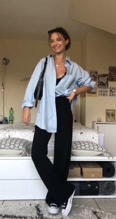 Summer Outfit University, What To Wear To University, University Looks Outfits Summer, University Fits Summer, First Day Of University Outfit Summer, Spring Outfits University, Uni Fit Inspo Summer, Casual Outfits University, Back To School Outfits University