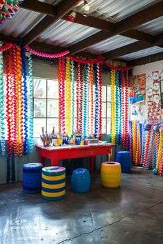 Create amazing wall decorations for a garage party. This pin showcases unique styles and creative tips for making your garage a fun party location with 1 eye-catching image. Wall Cover, Party Zone, Amazing Spaces, Workspace Design, Cover Ideas, Garage Walls, Creative Wall, Tool Organization