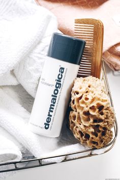 Dermalogica Aesthetic, Daily Microfoliant, Dermalogica Daily Microfoliant, Dermalogica Skin Care, Facial Tips, Colloidal Oatmeal, Skin Care System, Body Makeup, Smoother Skin