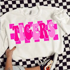 Cute College Tshirts, Cheer Shirt Ideas Design, Diy Sports Shirts, Cute Shirt Svg, Dance Team Shirts Design, School Cheer Shirts, Tshirt Print Ideas Graphic Tees Shirt Designs, Sublimation Tshirt Designs, School Mascot Shirt Ideas