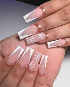 Snowflake Christmas Nails, Square Christmas Nails, Snowflake Nail Design, Nude Polish, Holiday Nail Designs, Ombre Nails Glitter, Nude Nail, Nude Nail Designs