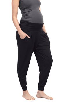 Masculine Maternity Clothes, Goth Maternity Clothes, Edgy Maternity Outfits, Maternity Pants Outfit, Hot Pregnancy Outfits, Maternity Sweatpants, Prego Outfits, Maternity Outfit, Fall Fashion Trends Women