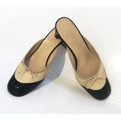 Beautiful Vintage Pair Of Chanel Mules In Cream And Black Patent Leather In Size 38.5 European And 8.5 Usa. The Upper Leather Is In Very Good Condition, The Insoles Show Some Wear But Show Very Well, The Out Soles Show Wear But Still Have Lots Of Life Left In Them. The Heels Have A Couple Of Smudges But No Holes To Leather. The Labels Are Intact. Vintage Chanel Mules, Chanel Mules, Chanel Cream, Shoes Vintage, Chanel Shoes, Vintage Chanel, Vintage Shoes, Black Patent Leather, Mule Clogs