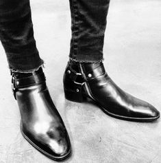 Mens black leather ankle boots, side zipper boots for men Wyatt Boots, Saint Laurent Boots, Biker Chain, Trends Shoes, Avan Jogia, Rock N Roll Style, Mens Fashion Edgy, Ankle Boots Men, Secret Beach