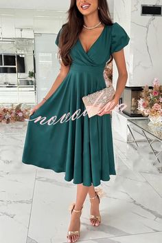 Welcome Party Dress, Working In An Office, Guest Wedding Dresses, Bat Mitzvah Dresses, Latest Casual Dress, Mitzvah Dresses, Puff Sleeve Midi Dress, Fashionable Dresses, Wedding Guest Outfits