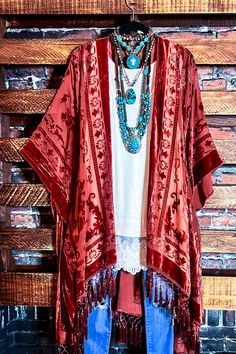 Luxe kimono - Featuring a velvet floral print design and fringe hem. Throw-on over anything, this kimono is the perfect addition to any outfit! One Size will fit up to 4X 100% Polyester Hand Wash Cold Wash Loose Fitting (runs big) APPROX. W 40.5" x L 37" + 4" tassel Slip & Jewelry sold separately Red One-size Kimono For Fall, One Size Red Kimono For Fall, Red Kimono For Fall, Boho Kimono Outfit, Look Hippie Chic, Dress Extender, Look Boho Chic, Kimono Outfit