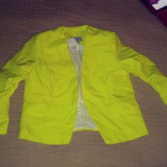 Bright Yellow Blazer Small H&M Never Worn. Item Is A 10. But Listed As A Small Or Petite Med Because I'm A Large And I Couldn't Get My Second Arm In. Armpit To Armpit The Measurements Are 15 Laying Flat. The Back Is 16 From Armpit To Armpit H&m Long Sleeve Blazer For Spring, H&m Casual Summer Outerwear, Chic Summer Outerwear By H&m, H&m Casual Fitted Blazer, Light Blazer, Yellow Blazer, H&m Jackets, Yellow Light, Colored Blazer