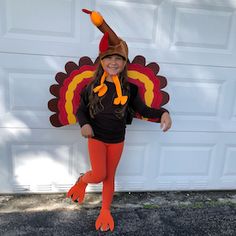 Turkey - Only from Primary - Solid color kids clothes - No logos, slogans, or sequins - All under $25 Diy Turkey Costume, Turkey Halloween Costume, Sew Halloween Costume, Turkey Costume, Diy Turkey, Turkey Images, Turkey Hat, School Costume, Turkey Trot