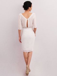 White pencil dress, elegant midi dress, medium sleeve, knee dress, boat neckline, open-back dress, casual wedding, short wedding dress Hand Fashion, Fashion Nova Dress, Dresses Elegant, Pink Eyes, Modest Wedding Dresses, Casual Wedding, Knee Dress