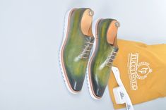 TucciPolo Limited Edition Sporty Handmade Luxury Greenish Mens Italian Leather Oxford Style Sneaker - offering superior comfort and exquisite design. Shop 2018 Tuccipolo Collection of top quality mens Luxury Handmade Italian leather designer Shoes. Leather : Hand polish Italian Leather Sole:Eva Sole Color: Green This is a made-to-order product. Each pair will be made upon receipt of order and shipped in approximately 15 days. Because our shoes are hand-painted and couture-level creations, each s Oxford Style, Leather Oxford Shoes, Eva Sole, Mens Luxury, Shoes Leather, Sporty Style, Exquisite Design, Chukka Boots, Italian Leather