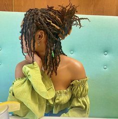 Braid Out On Locs, Natural Loc Hairstyles, Elegant Loc Styles Black Women, Woman With Dreadlocks, Dreadlock Styles, Dreads Styles