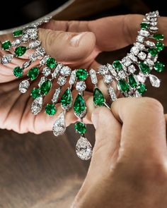 Nature determines the size and clarity of gemstones; setting these stones requires Graff’s unrivalled skill and precision, with each mount uniquely crafted to cradle the magnificent stone at its heart. #GraffDiamonds Extraordinary Jewelry, White Gold Necklace, Bridal Jewelry Collection, Jewellery Sketches, Cartier Jewelry