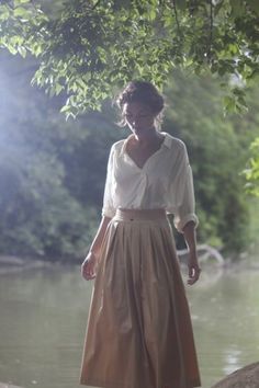 Romantischer Look - Maxirock mit weißer transparenter Bluse *** Romantik Look - Maxiskirt White Blouse Outfit Stile Hippie Chic, White Blouse Outfit, Dorothy Dandridge, Skirt Diy, Sheer White Blouse, Dresses For, For Wedding, Look Retro, Stil Elegant