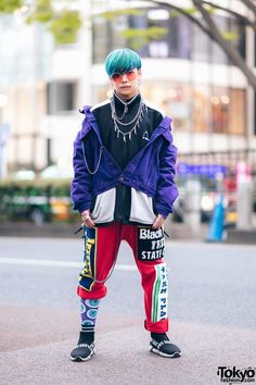 Harajuku Guys Street Styles w/ Broke City Gold Denim Jacket, Patched Pants, Tripp NYC Coat, Marithe + Francois Girbaud & Dr. Martens x New Order Boots – Tokyo Fashion Japanese Outfits Street Style Tokyo Fashion, Tokyo Fashion Men, Japanese Outfits Street Style, Guy Street Style, Japanese Street Fashion Harajuku, Tokyo Beautiful, Patched Pants, Harajuku Street Style, Japan Outfits