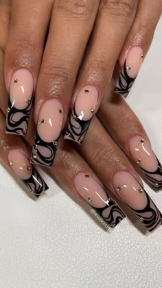 The Best 21st Birthday Nail Ideas to Celebrate In Style - Actually Arielle Nail Inspo Rhinestones, 21st Birthday Nail Ideas, Birthday Nail Ideas, 21st Birthday Nails, Black Prom Nails, Black And Nude Nails, Prom Nail Designs, Concert Nails, Birthday Nail Designs