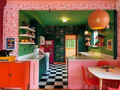 My House: No Surface Is Safe From Paint—or Wallpaper—in Marita White’s Wild Seattle Home - Dwell 1900s Home, Magic Kitchen, Vibrant Kitchen, Rainbow House, Seattle Homes, Rainbow Paint, Dopamine Decor, Trends For 2024, Green Walls