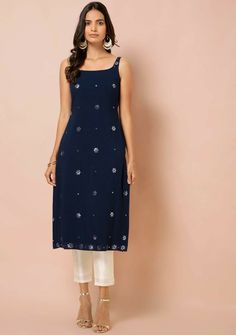 Silk Kurti Designs, Indian Kurti Designs, Stylish Kurtis Design, Dress Models, Simple Kurta Designs, Designer Kurti Patterns, Simple Kurti Designs, Long Kurti, Long Kurti Designs