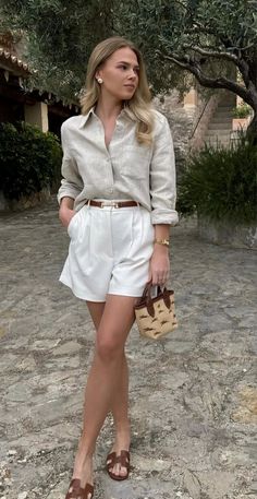 Corporate Baddie Outfits, Short Social, Chic Fall Fashion, Outfit Elegantes, Corporate Baddie, Fall Fashion Coats, Street Style Fall Outfits, Fashion Mistakes