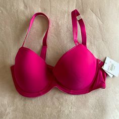 Calvin Klein Bra. Brand New! Spring Underwire Bra, Calvin Klein Underwire Bra With Padded Cups, Calvin Klein Fitted Underwire Bra, Fitted Seamless Calvin Klein Bra, Calvin Klein Seamless Spring Bra, Calvin Klein Fitted Seamless Bra, Calvin Klein Seamless Fitted Bra, Calvin Klein Fitted Bra For Summer, Fitted Calvin Klein Bra For Summer